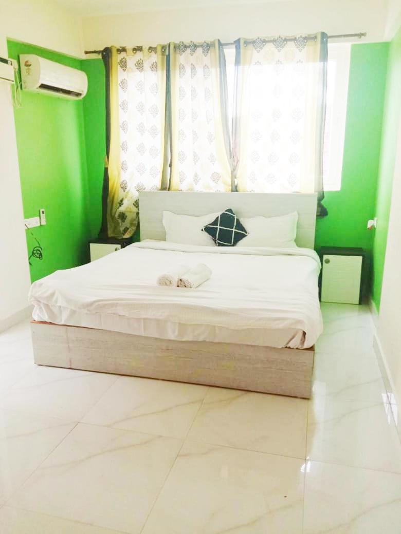Luxury 2Bhk Apartment Near Calangute Baga Beach With Pool Exterior photo