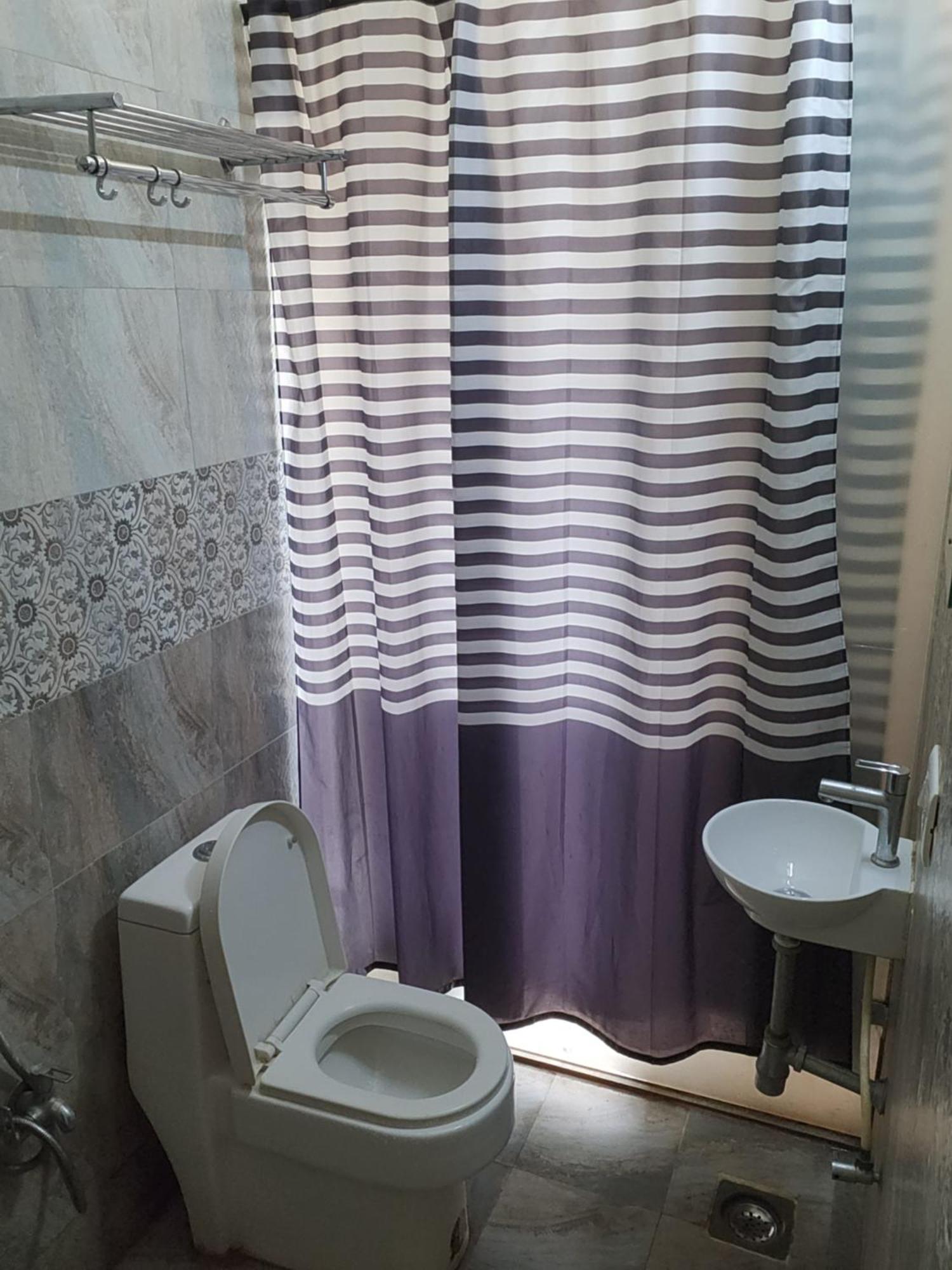 Luxury 2Bhk Apartment Near Calangute Baga Beach With Pool Exterior photo
